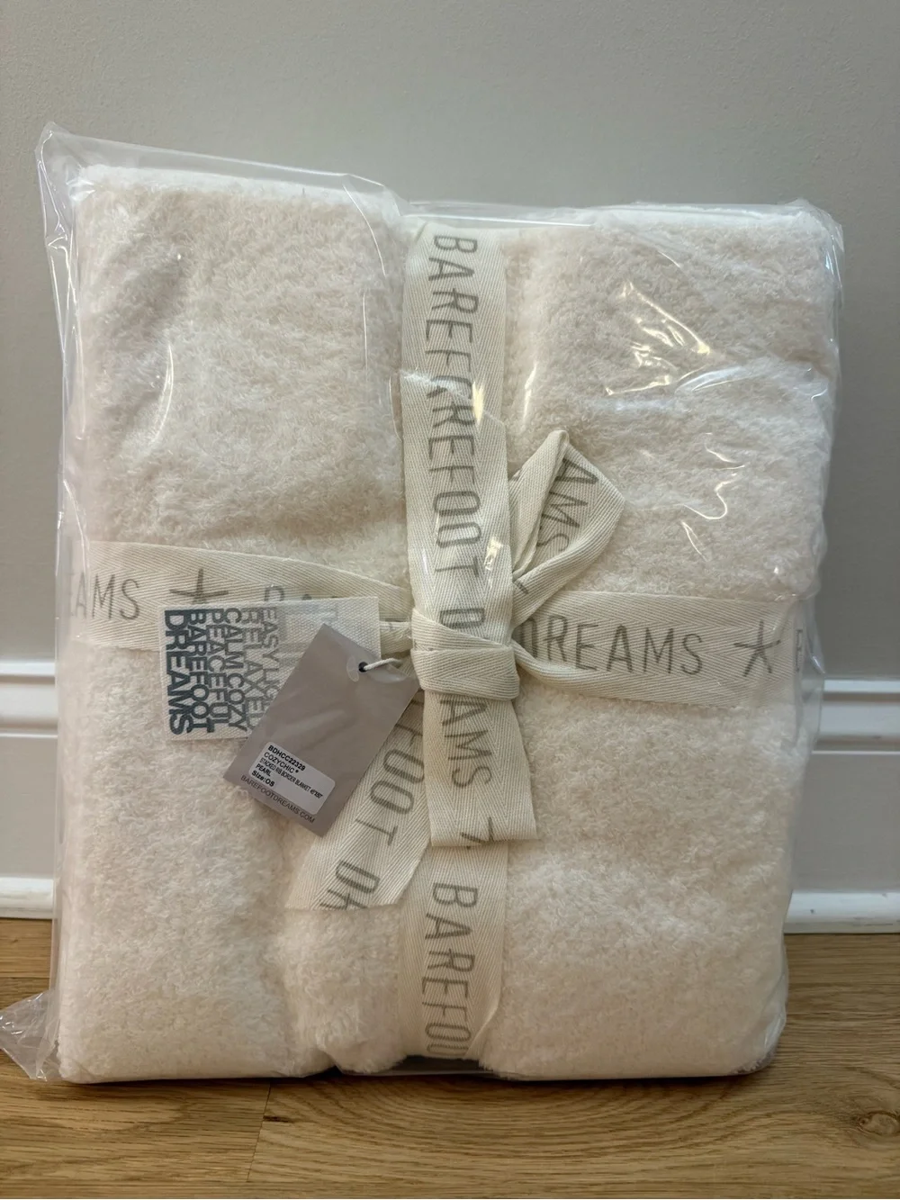 Barefoot Dreams CozyChic Pearl Throw Blanket